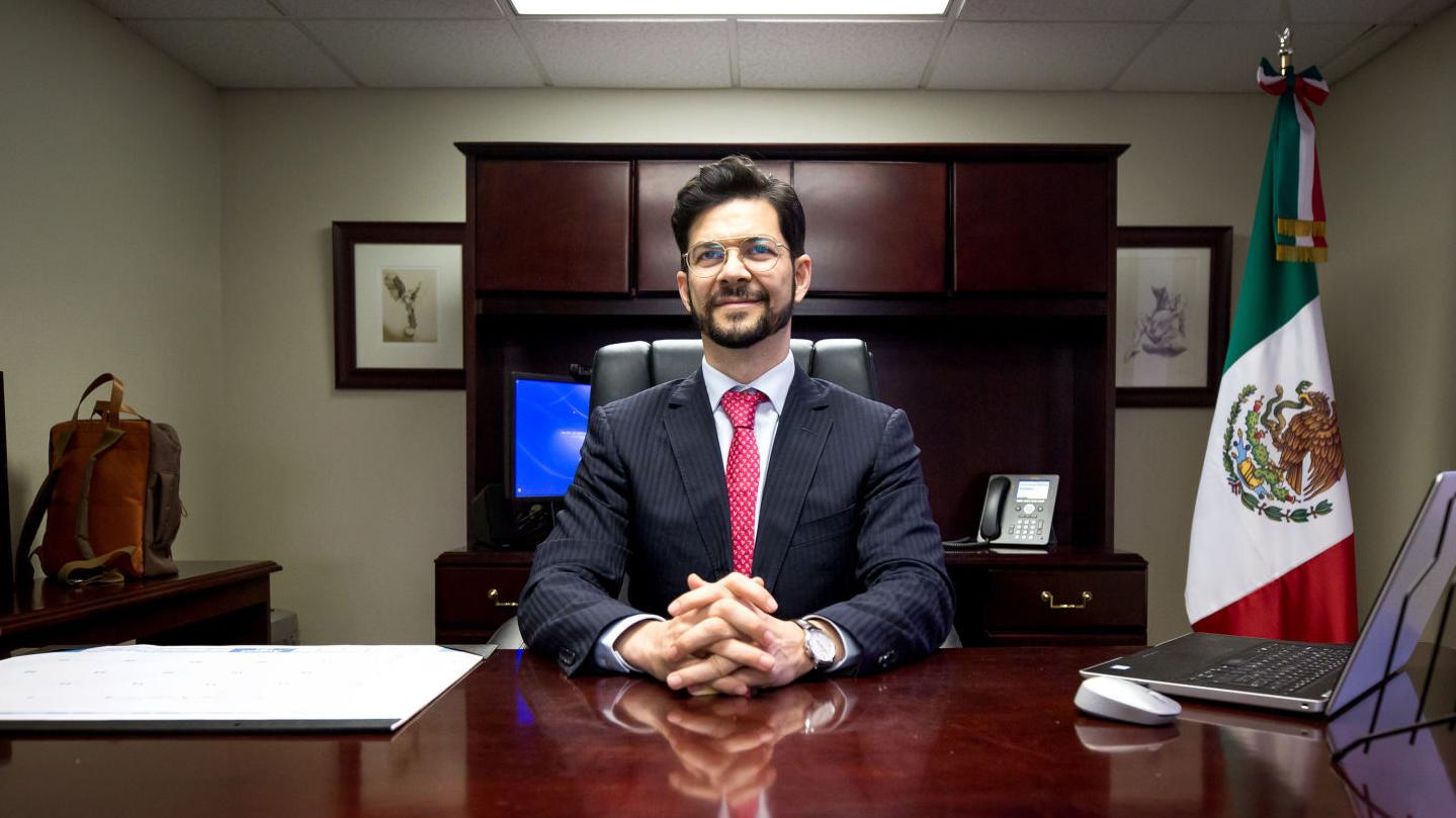 Considérenme su amigo: Rafael Barceló Durazo